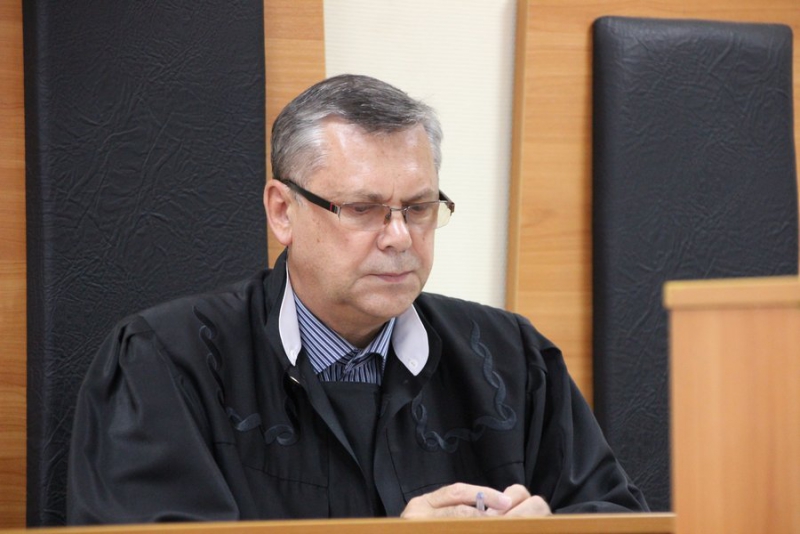 Следователь просит арестовать депутата Беликова