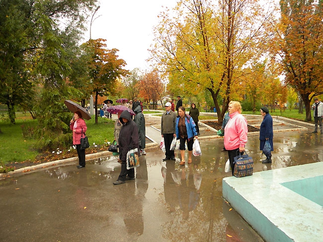 Коммунисты провели митинг в сквере Победы