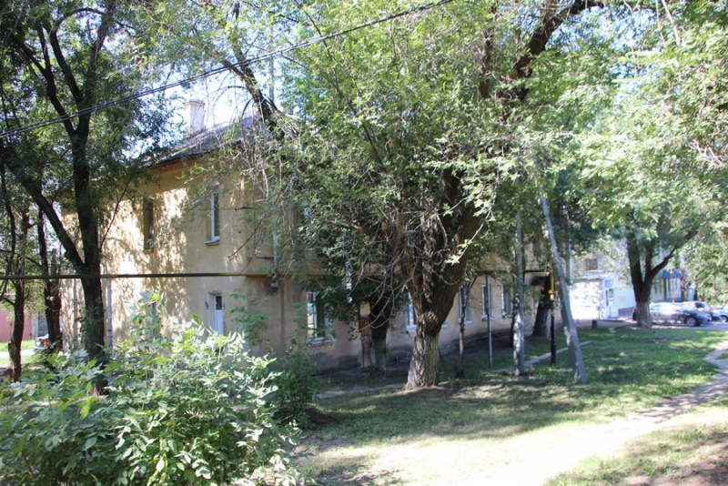 Володин предложил расселить еще один аварийный дом в Елшанке