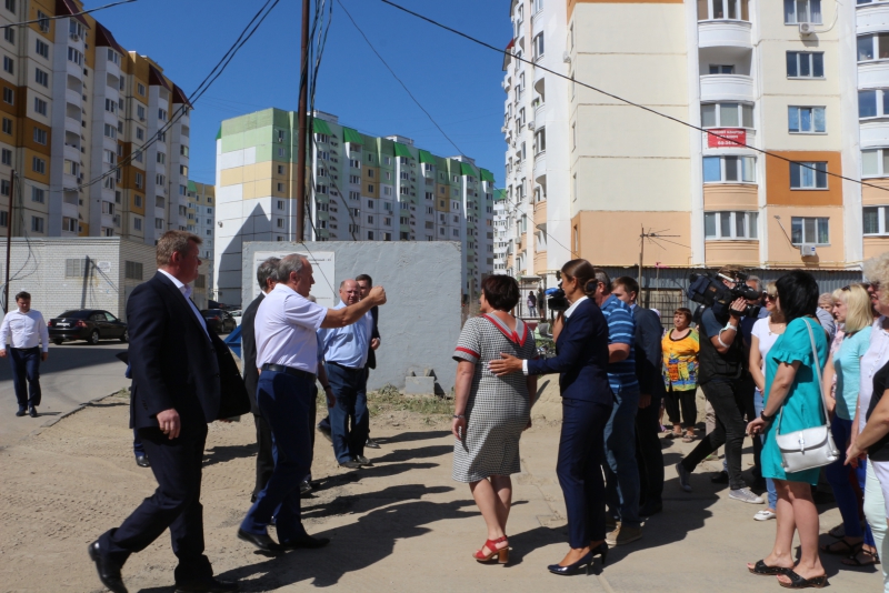 Председатель Госдумы остался недоволен темпами строительства школы в Солнечном-2