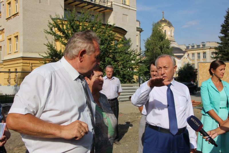 Радаев призвал руководство СГУ «порадовать студентов и преподавателей» спортплощадкой