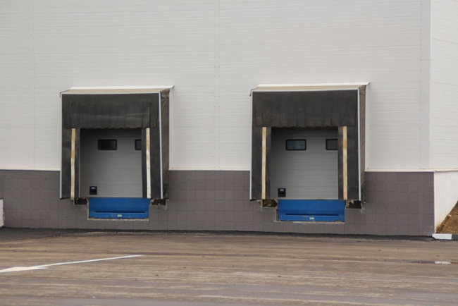 Валерий Радаев поприветствовал производство кровельной черепицы