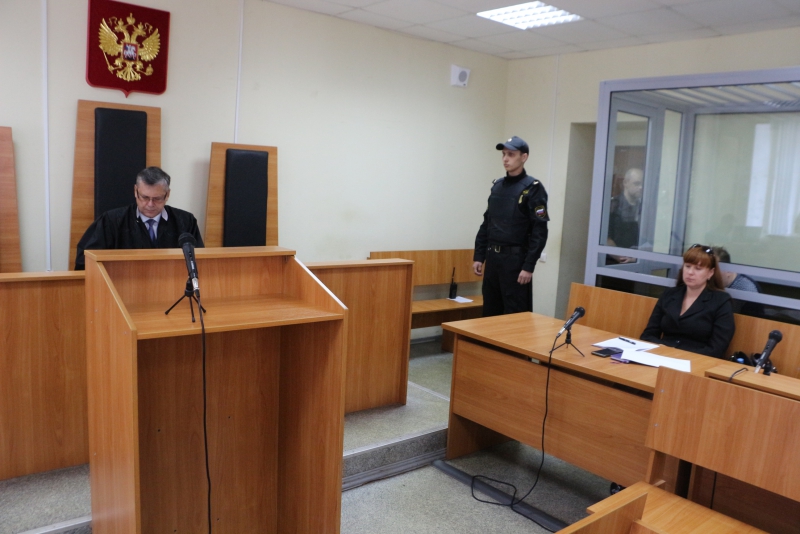 Задержанный при получении денег чиновник Саратова попросил краткие прогулки