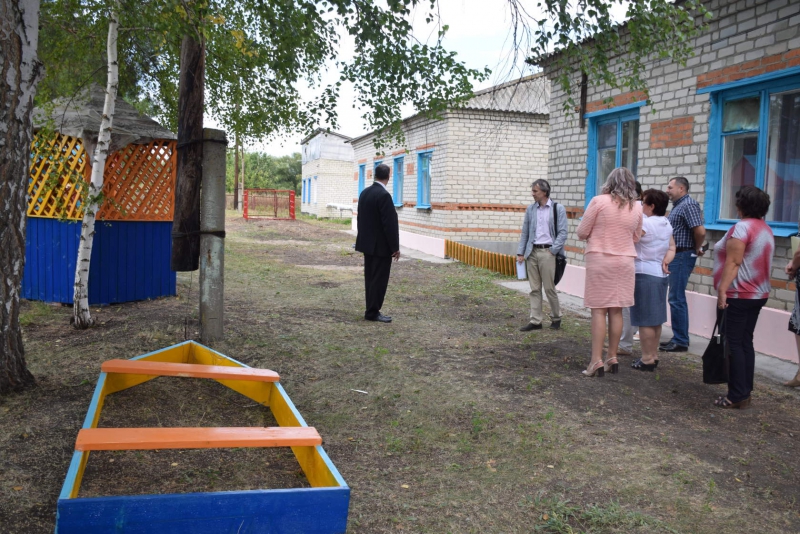 В петровском селе спасли от закрытия школу и детский сад
