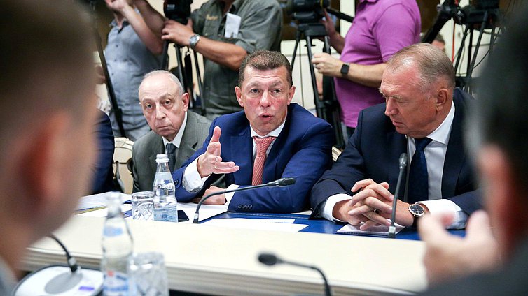 В Госдуме прошло заседание рабочей группы по совершенствованию пенсионного законодательства