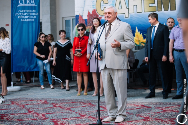 Более 5 000 первокурсников встретили День знаний в СГЮА