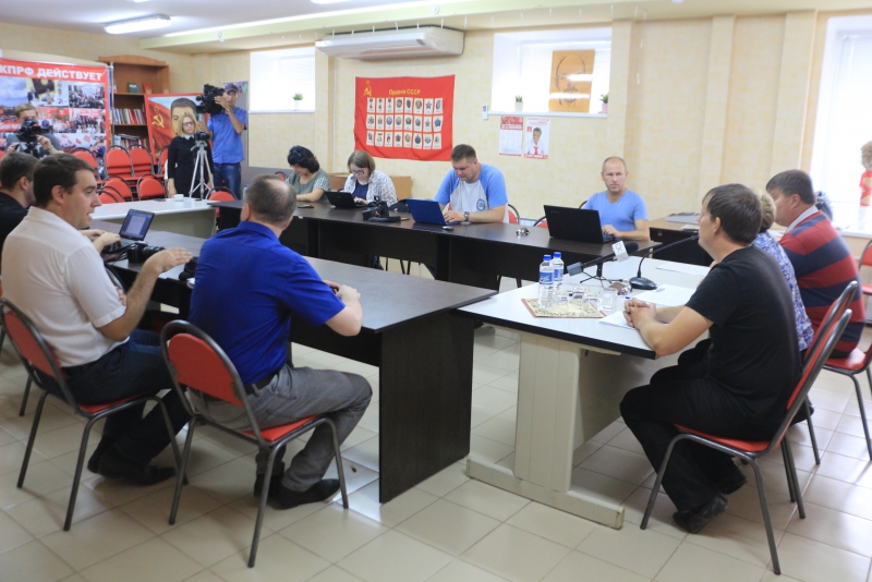 Алимова о низкой явке на выборы в Саратове: От клавиатуры сложно оторваться