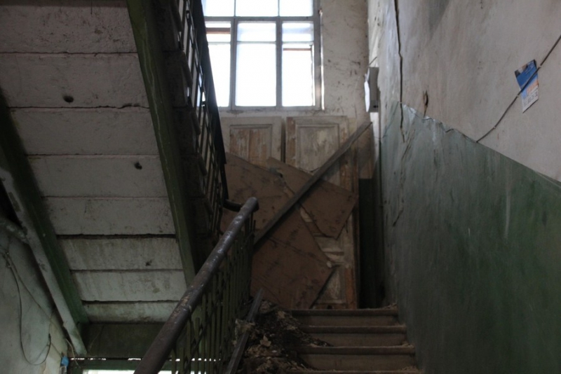 В центре Саратова в доме обрушился потолок