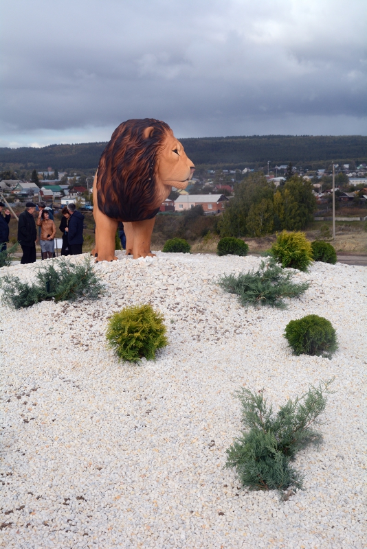 В Базарном Карабулаке открылся новый сквер