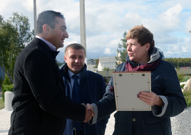 В Базарном Карабулаке открылся новый сквер