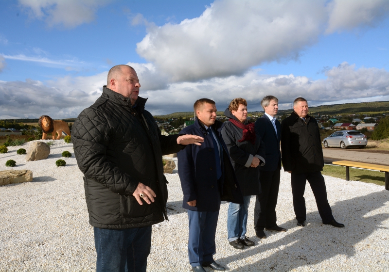 В Базарном Карабулаке открылся новый сквер