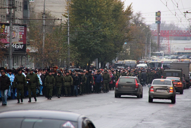 Центральные улицы Саратова перекрыли из-за крестного хода