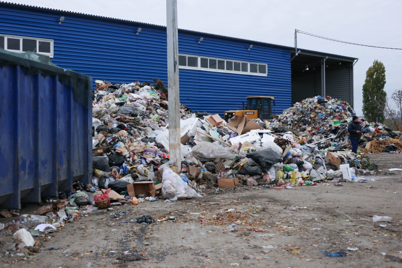 Регоператор показал работу Гусельской мусороперерабатывающей станции