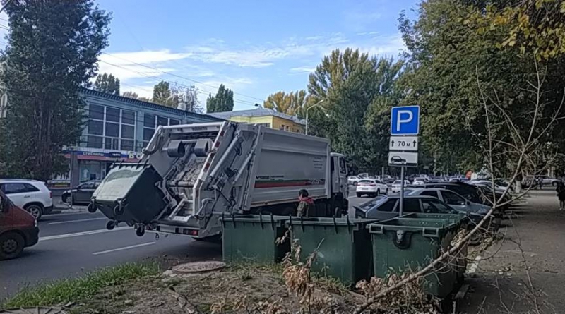 В Саратовской области продолжается плановая замена техники мусоровывозящими компаниями