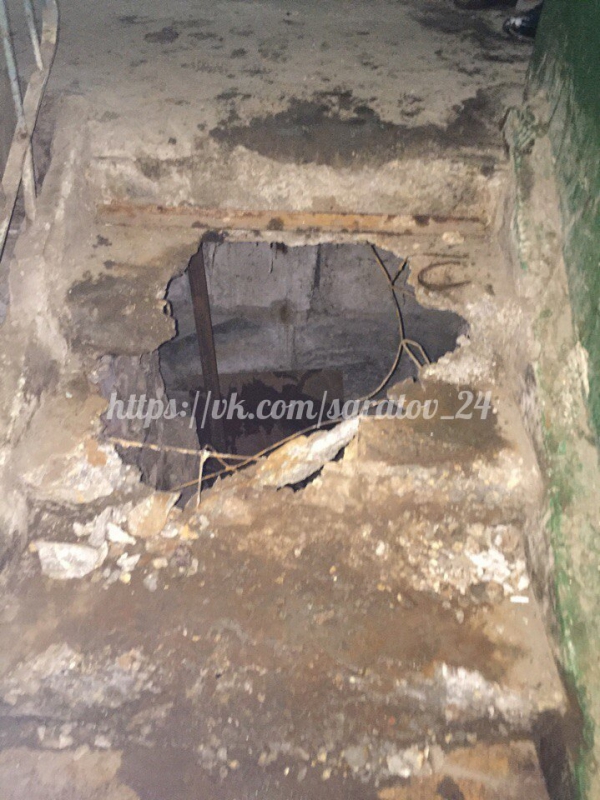 В Саратове управляющую компанию из-за бездействия лишают права на 5-этажку