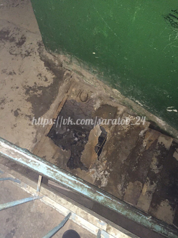 В Саратове управляющую компанию из-за бездействия лишают права на 5-этажку