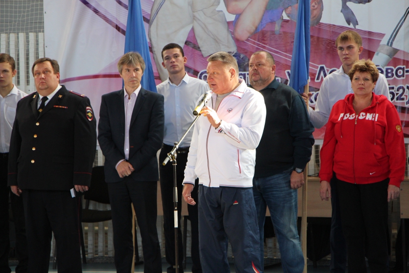 В Базарном Карабулаке шла борьба между школьниками из Саратовской области и пяти регионов России