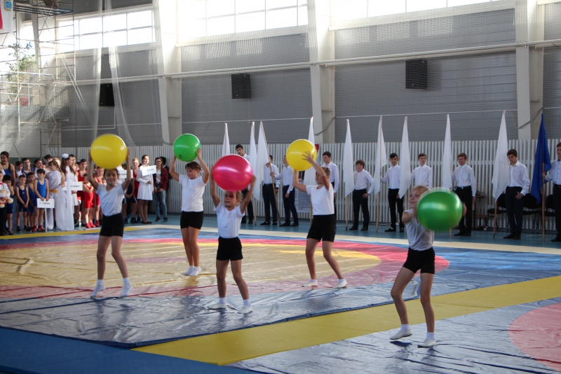 В Базарном Карабулаке шла борьба между школьниками из Саратовской области и пяти регионов России