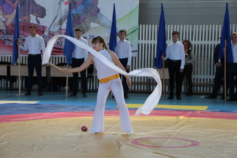 В Базарном Карабулаке шла борьба между школьниками из Саратовской области и пяти регионов России