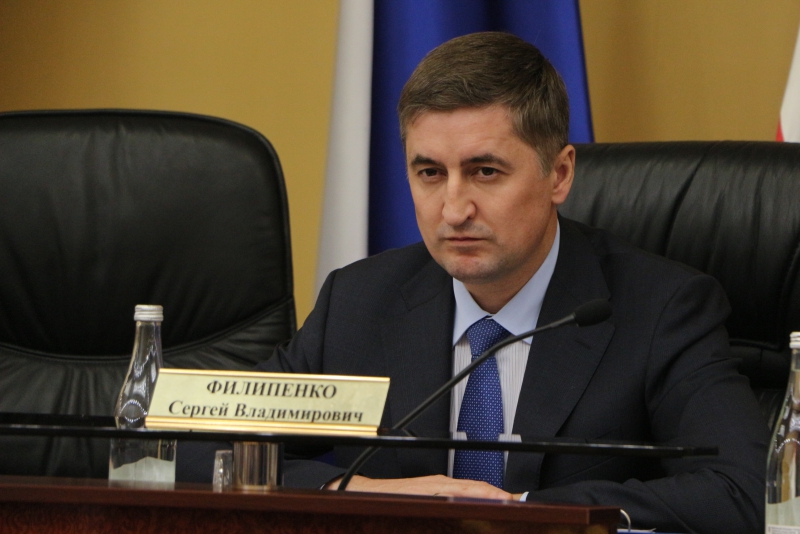 В Саратове обманутый дольщик привел к сенатору Аренину «человека с деньгами»