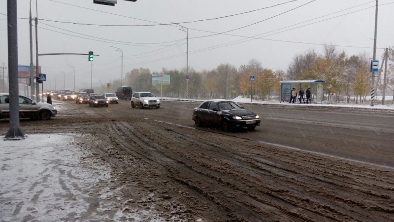 Саратов 1 час. Первый снег в Саратове. Погода в Саратове 1 января 2023.