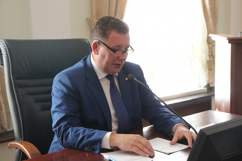 Депутат Саратовской гордумы Березовский трижды правил свое заявление об уходе