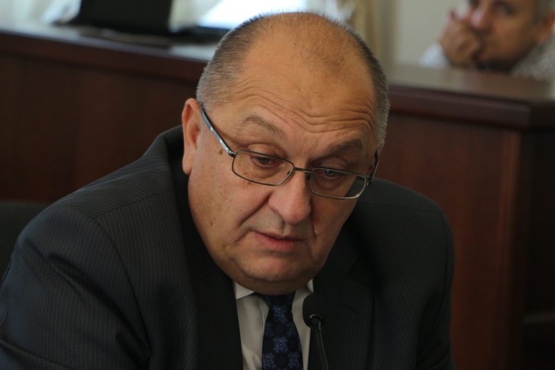 Депутат Саратовской гордумы Березовский трижды правил свое заявление об уходе