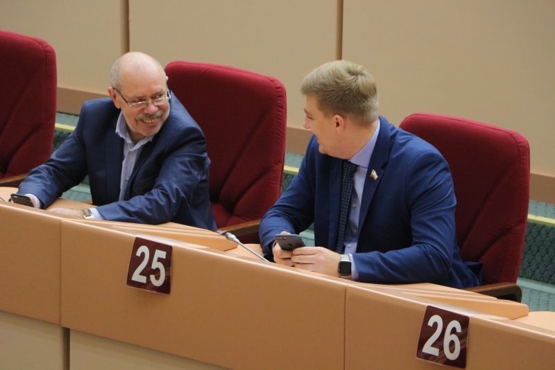 Депутат о слушаниях по цифровой экономике: «Мы лекции пришли послушать?»