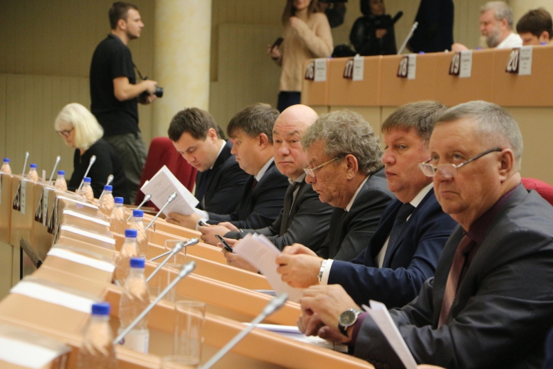 Гордепы-оппозиционеры и единоросс выступили против заморозки арендной платы для СПГЭС