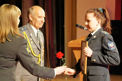 Саратовские полицейские отметили профессиональный праздник