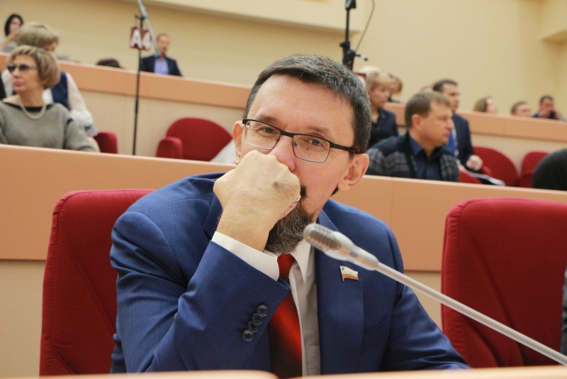 В Саратове оппозиция раскритиковала проект областного бюджета – в ответ им процитировали Штирлица