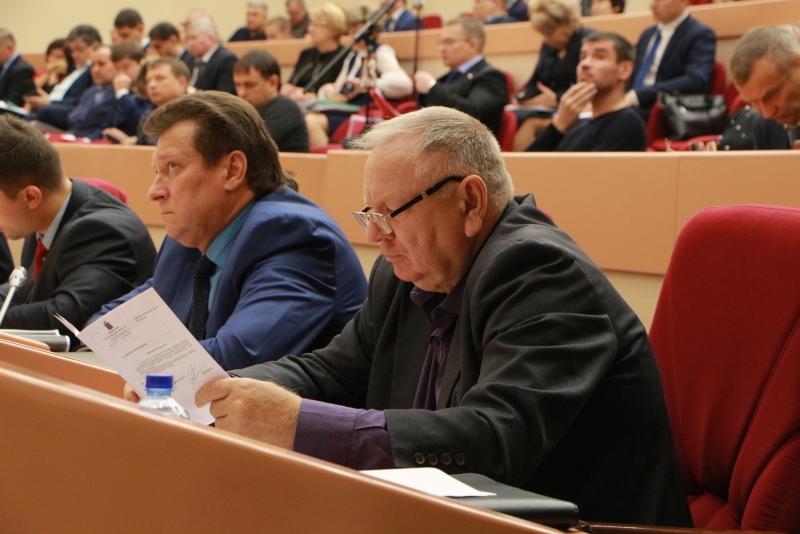 В Саратове оппозиция раскритиковала проект областного бюджета – в ответ им процитировали Штирлица