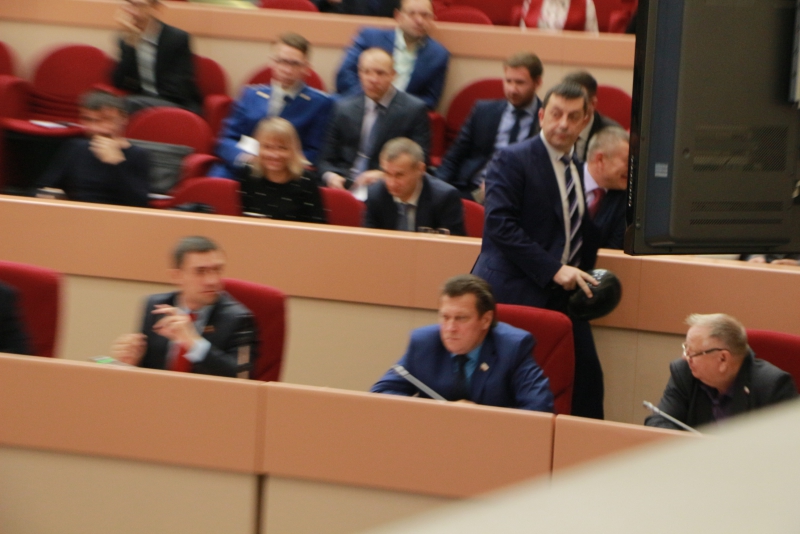 В Саратове оппозиция раскритиковала проект областного бюджета – в ответ им процитировали Штирлица