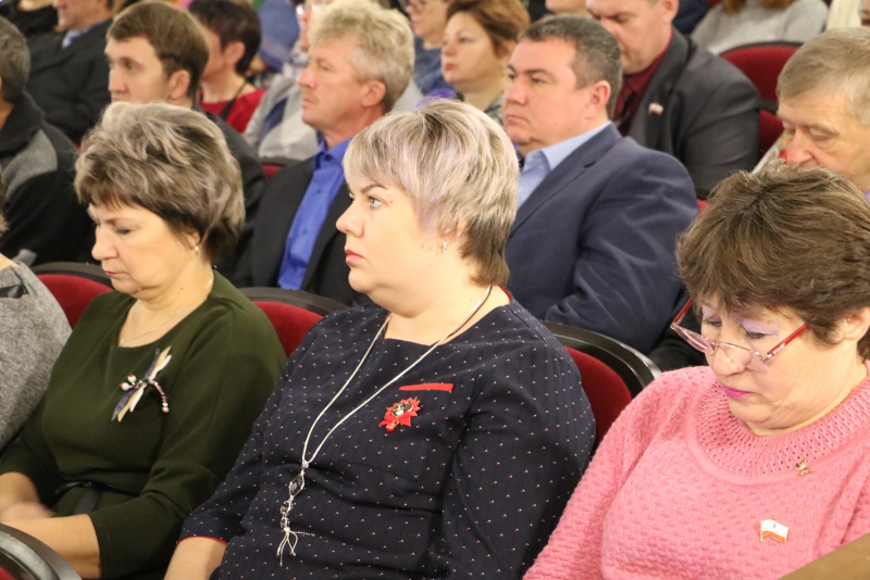 В Балашове состоялось заключительное зональное совещание областных и районных депутатов