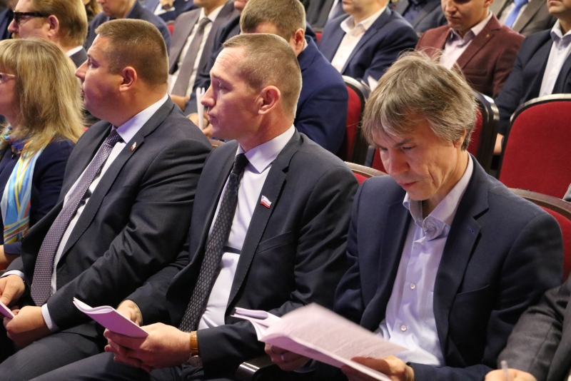 В Балашове состоялось заключительное зональное совещание областных и районных депутатов