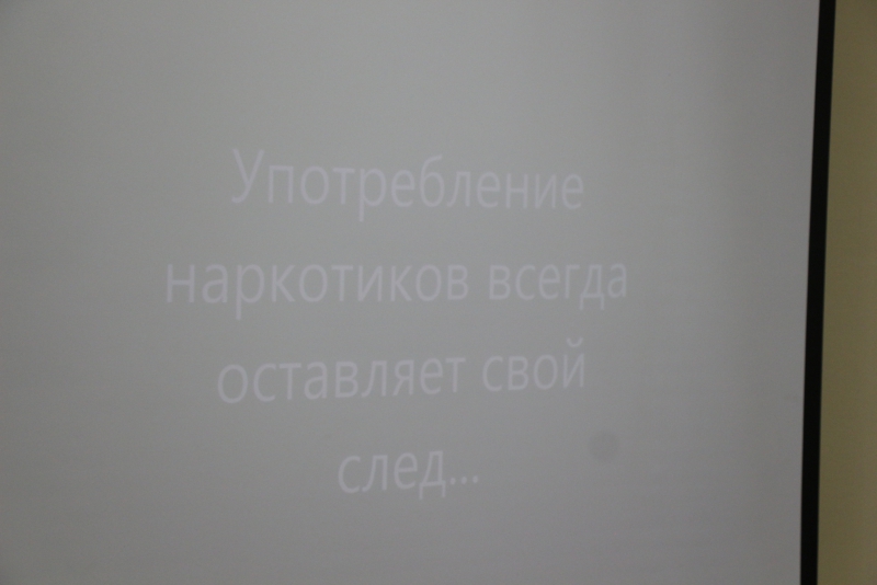 Губернатор Радаев поблагодарил за труд первую красавицу ПФО