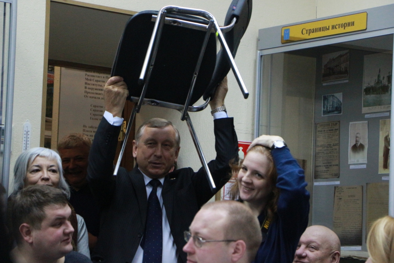 На уличное освещение Саратову нужно найти миллиард рублей