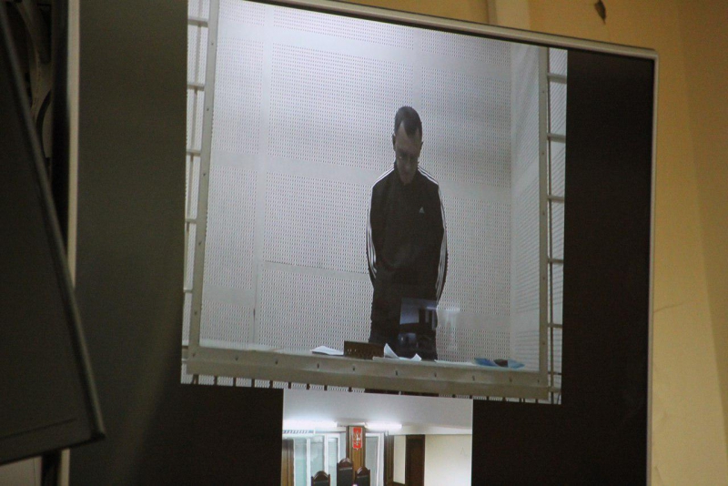 Обвиняемого в получении взятки сотрудника Роспотребнадзора не выпустили из-под стражи