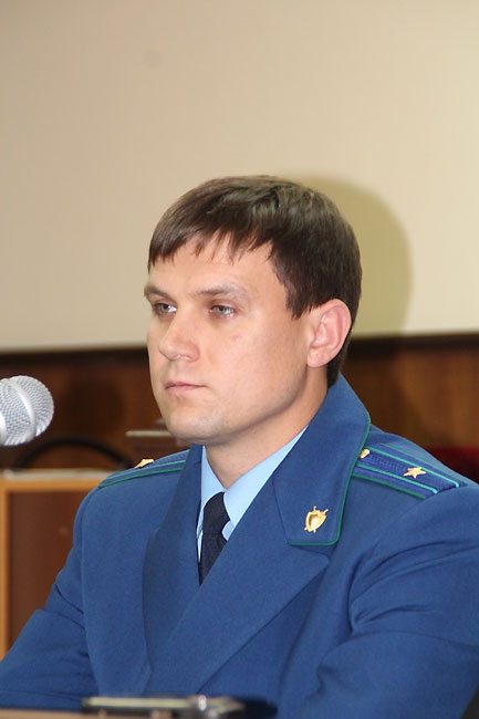 Судья по делу Лысенко улыбнулся на призыв о принципиальности