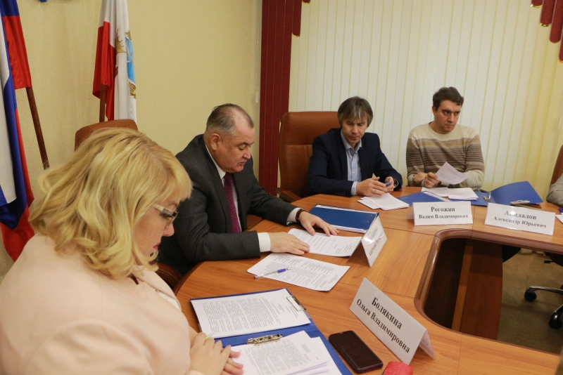 В думе отклонили поправку коммуниста о дополнительной выплате гражданам с особыми заслугами