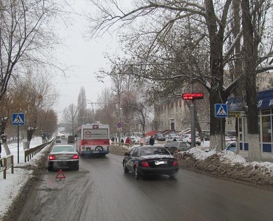 На проспекте Энтузиастов «Мицубиси» сбил 70-летнюю старушку