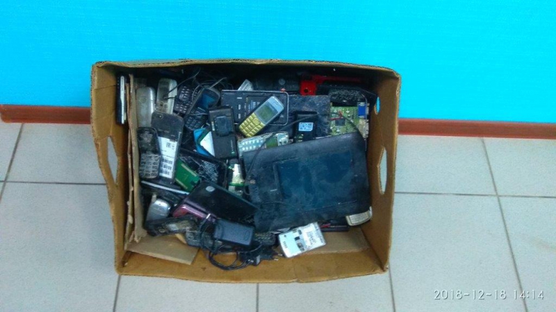 Саратовцы выбрасывают в неделю мешок мобильных телефонов