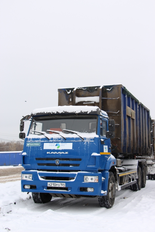 Регоператор: «На улицы Саратова выведены дополнительные мусоровозы»