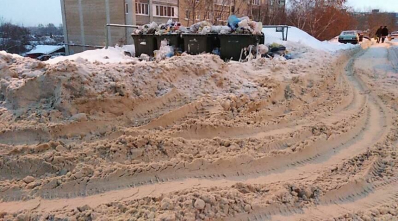 Мусоровывозящие компании ведут оперативную зачистку разблокированных от снега контейнерных площадок