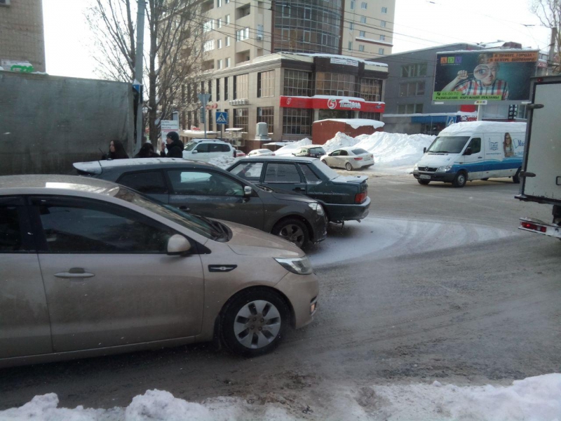 ДТП в центре города привело к пробкам на Чернышевского