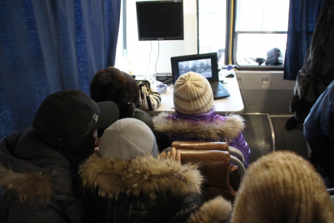 Вместо штрафов нарушителям ПДД демонстрировали поучительный фильм