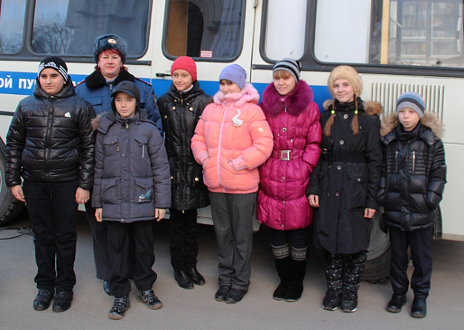 Вместо штрафов нарушителям ПДД демонстрировали поучительный фильм