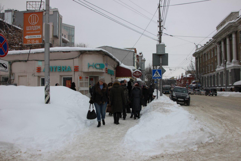 В Саратове эвакуировали ТЦ «Мир»
