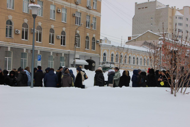 В Саратове эвакуировали ТЦ «Мир»
