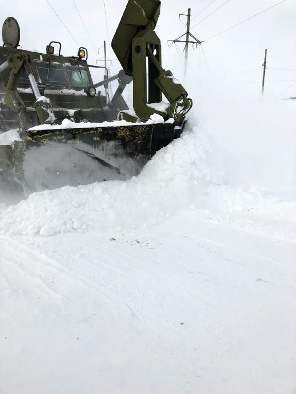 Техника Минобороны расчистила дорогу в Новоузенском районе